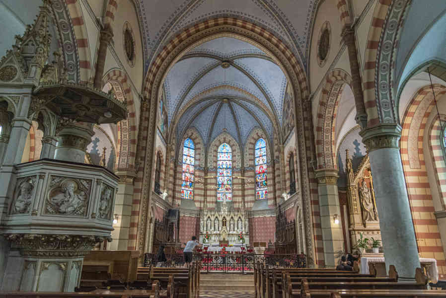 Bosnia y Herzegovina - Sarajevo 15 - catedral del Corazón de Jesús